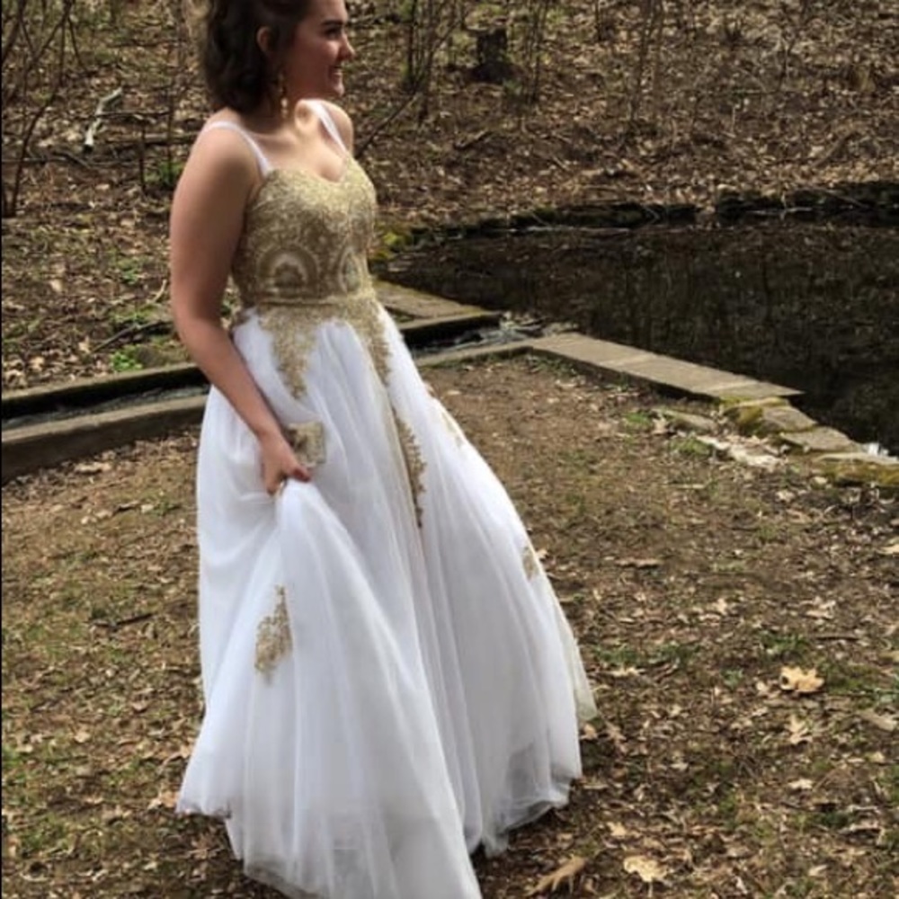 Prom Dress - Picture 2 of 6